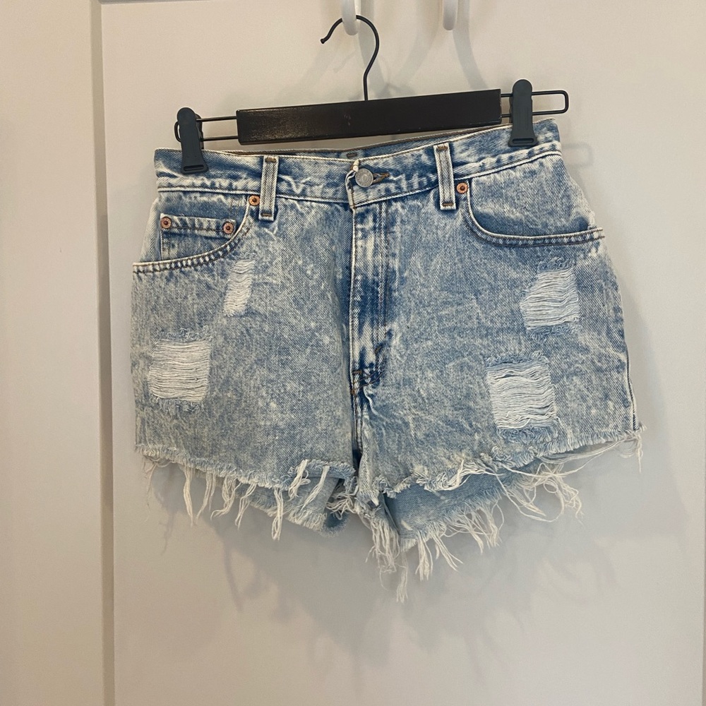 Vintage Levi’s 550 shorts